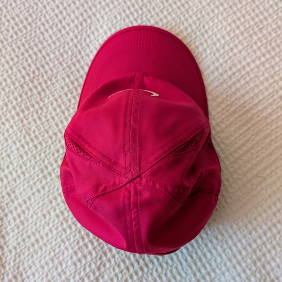 Nike Dri-fit Featherlight Pink Cap Running Hat Dark Fuschia - Picture 2 of 7